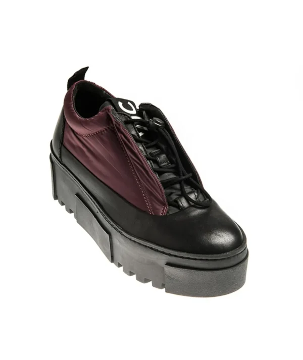 Sneakers Vic Matiè in nylon Donna