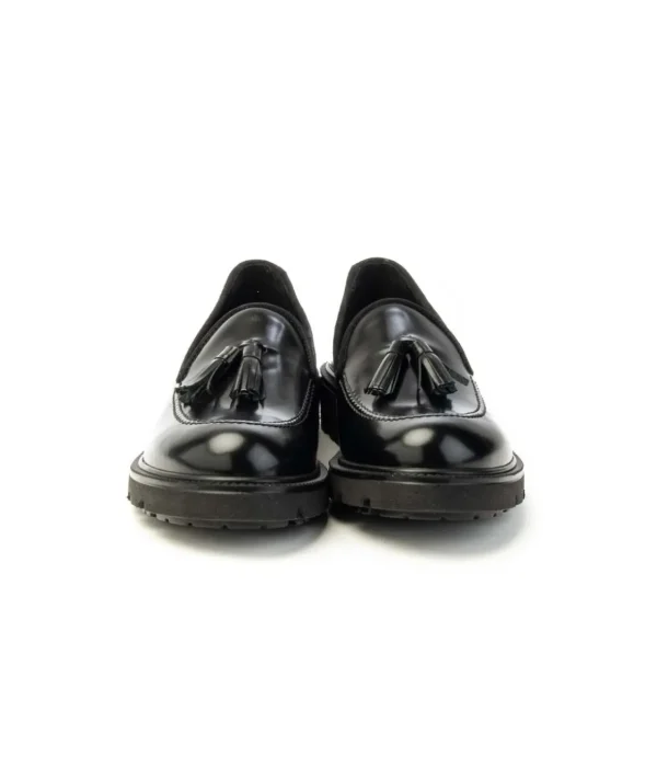 VSL Mocassino 7328 393 in vitello spazzolato con nappine Donna